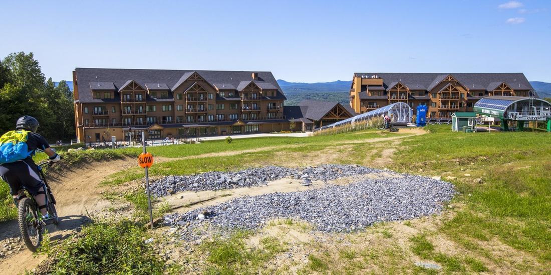 Burke Mountain Hotel And Conference Center Экстерьер фото